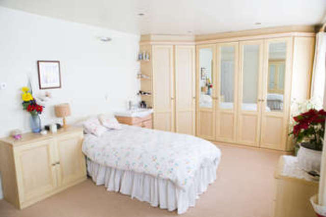  Image of 4 Bedroom Detached for sale at Worcester Worcestershire Worcester, WR5 2DA