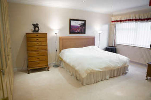 Image of 4 Bedroom Detached for sale at Worcester Worcestershire Worcester, WR5 2DA