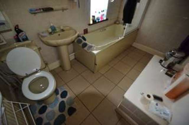  Image of 3 Bedroom Terraced to rent at Wellingborough Wellingborough, NN8 2JP