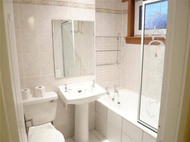  Image of 2 Bedroom Flat to rent at Barnhill Dundee Dundee, DD5 2PL