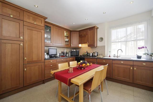  Image of 2 Bedroom Flat for sale at Addison Park Mansions  Richmond Way, W14 0EA