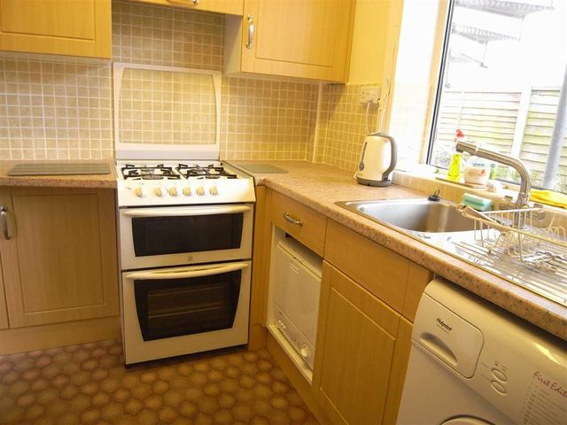  Image of 3 Bedroom Property to rent at Amesbury Crescent Hove Hove, BN3 5RD