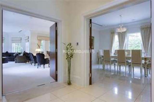  Image of 4 Bedroom Detached for sale at Arkley, EN5 3HJ