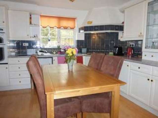  Image of 3 Bedroom Detached for sale at Arrow Crescent  Alcester, B49 6BE