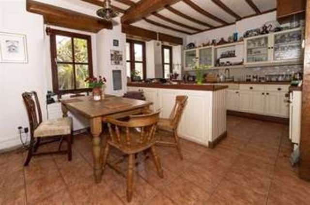  Image of 3 Bedroom Detached for sale at Bowlish, BA4 5JT