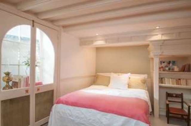  Image of 2 Bedroom Terraced for sale at Belvedere  Bath, BA1 5HR