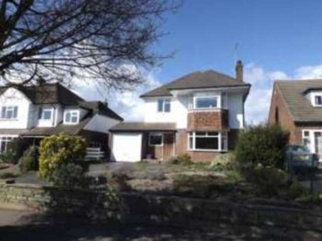  Image of 4 Bedroom Detached for sale at Potters Bar Hertfordshire Potters Bar, EN6 1UX