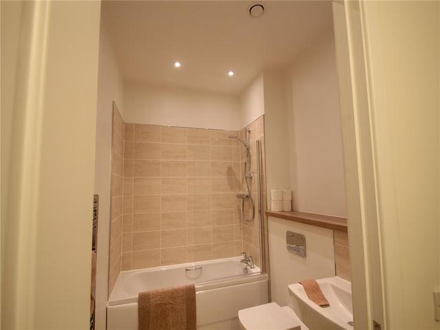  Image of 2 Bedroom Flat to rent at West End Dundee Dundee, DD2 1SH