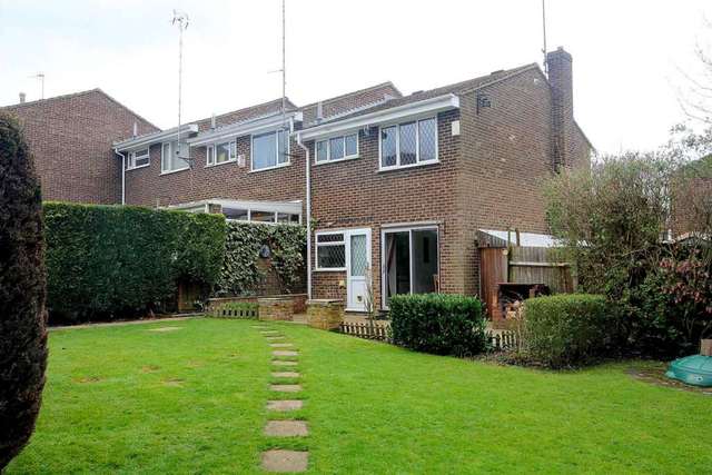  Image of 3 Bedroom Detached for sale at Braemar Turn  Hemel Hempstead, HP2 7QQ