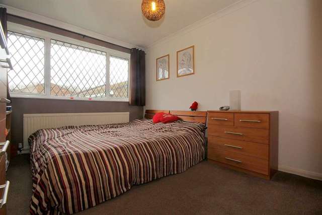  Image of 3 Bedroom Detached for sale at Braemar Turn  Hemel Hempstead, HP2 7QQ