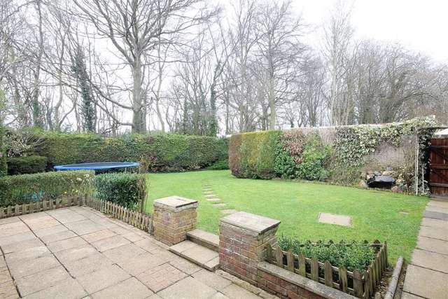  Image of 3 Bedroom Detached for sale at Braemar Turn  Hemel Hempstead, HP2 7QQ