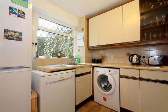  Image of 3 Bedroom Detached for sale at Braemar Turn  Hemel Hempstead, HP2 7QQ
