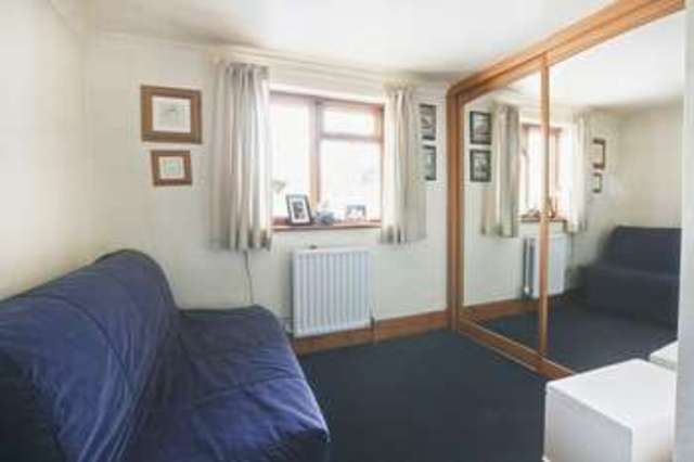  Image of 4 Bedroom Semi-Detached for sale at Broad Walk  Blackheath, SE3 8NQ