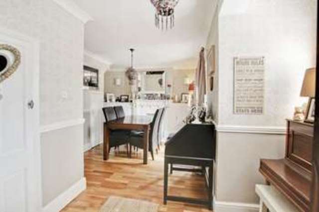  Image of 4 Bedroom Semi-Detached for sale at Broad Walk  Blackheath, SE3 8NQ