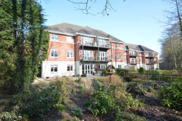  Image of 2 Bedroom Flat for sale at Chandlers Ford  Chandler