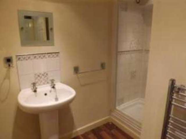  Image of 3 Bedroom Terraced for sale at Calmore Southampton Testwood, SO40 2TJ