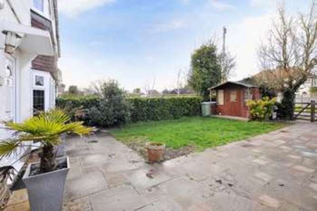  Image of 4 Bedroom Semi-Detached for sale at Clover Lane  Ferring, Worthing, BN12 5LZ