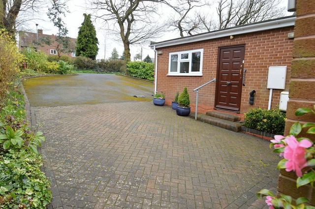  Image of 5 Bedroom Detached for sale at Crumpfields Lane Webheath Redditch, B97 5PN