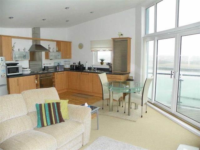  Image of 3 Bedroom Flat for sale at Cwrt Westfa Llanelli Llanelli, SA15 2LX