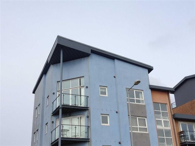  Image of 3 Bedroom Flat for sale at Cwrt Westfa Llanelli Llanelli, SA15 2LX
