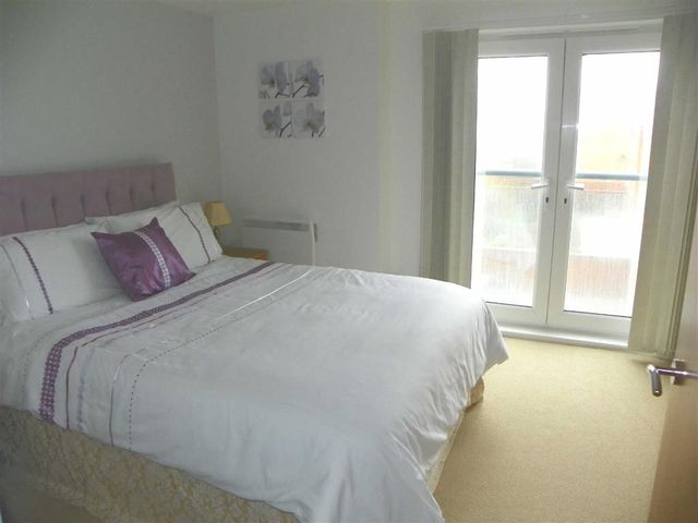  Image of 2 Bedroom Flat for sale at Cwrt Westfa Llanelli Llanelli, SA15 2LX