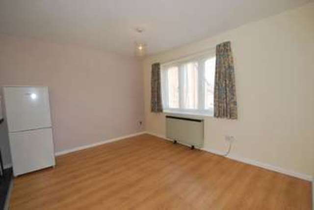  Image of 1 Bedroom Flat to rent at Dawes Close  Coventry, CV2 4LL