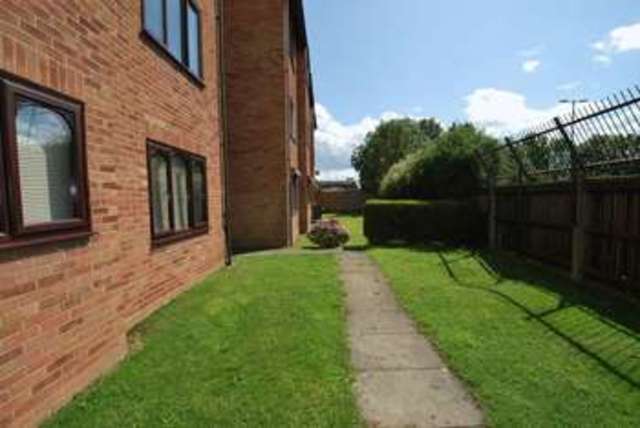  Image of 1 Bedroom Flat to rent at Dawes Close  Coventry, CV2 4LL
