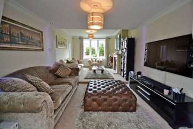 Image of 4 Bedroom Detached for sale at Durkar Wakefield West Yorkshire, WF4 3AF