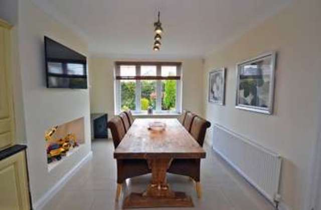  Image of 4 Bedroom Detached for sale at Durkar Wakefield West Yorkshire, WF4 3AF