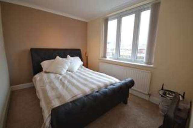  Image of 4 Bedroom Detached for sale at Durkar Wakefield West Yorkshire, WF4 3AF