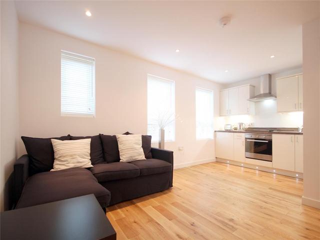  Image of 1 Bedroom Flat to rent at Corstorphine Edinburgh Edinburgh, EH12 8YW