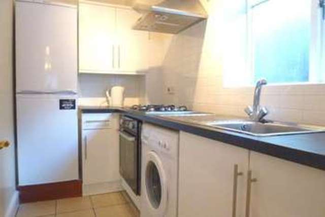  Image of 1 Bedroom Flat to rent at Croydon, CR0 5HD