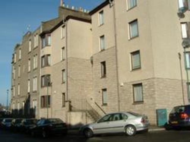  Image of 2 Bedroom Flat to rent at West End Dundee Dundee, DD2 1ES