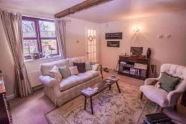  Image of 2 Bedroom Terraced for sale at Lyppard Hanford Worcester Warndon, WR4 0HD
