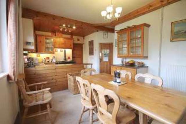  Image of 3 Bedroom Semi-Detached for sale at East Grinstead West Sussex, RH19 3QE