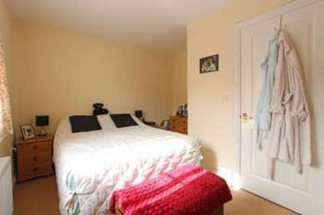  Image of 2 Bedroom Semi-Detached for sale at Hawk Crescent  Bourne, PE10 0BT