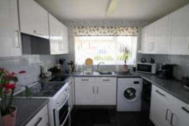  Image of 2 Bedroom Bungalow for sale at Eastbourne East Sussex Hampden Park, BN22 0SQ