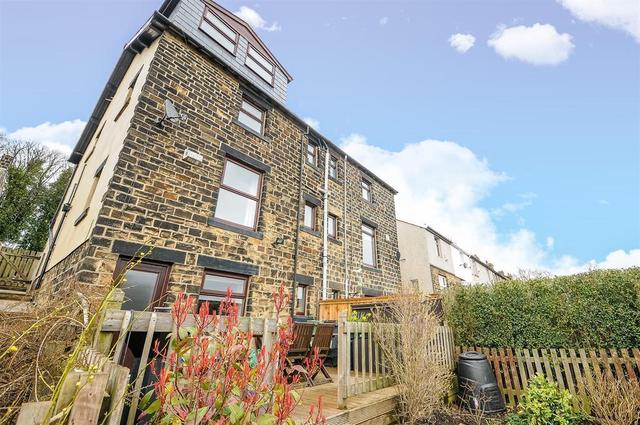  Image of 4 Bedroom Semi-Detached for sale at Rawdon Leeds Rawdon, LS19 6DX