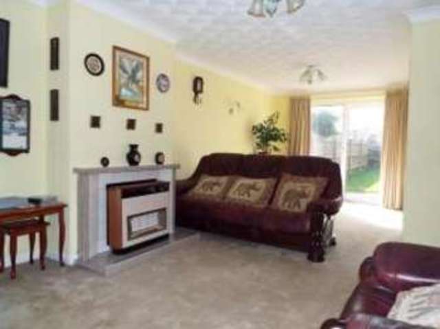  Image of 3 Bedroom Semi-Detached for sale at Bletchley Milton Keynes Fenny Stratford, MK2 3LR