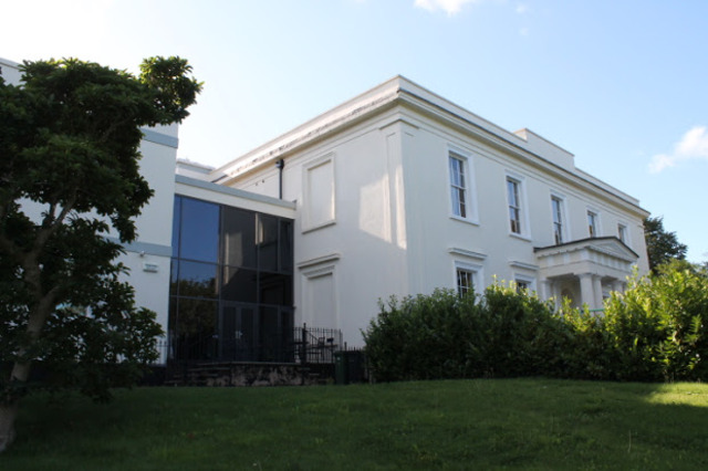  Image of 2 Bedroom Apartment to rent at Isleworth Road  Exeter, EX4 1RG