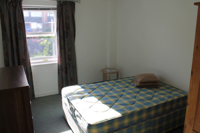  Image of 2 Bedroom Apartment to rent at Isleworth Road  Exeter, EX4 1RG