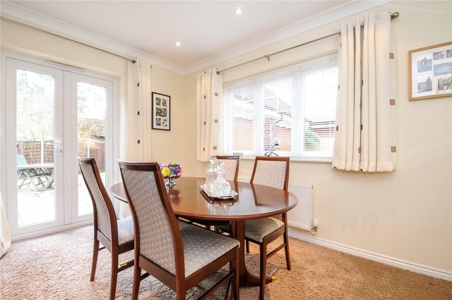  Image of 6 Bedroom Detached for sale at Finchampstead Wokingham Finchampstead, RG40 3EZ