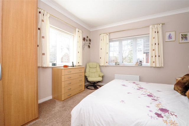  Image of 6 Bedroom Detached for sale at Finchampstead Wokingham Finchampstead, RG40 3EZ