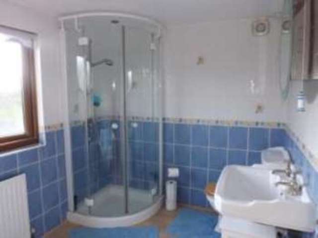  Image of 3 Bedroom Bungalow for sale at Laindon Basildon Laindon, SS15 5SP