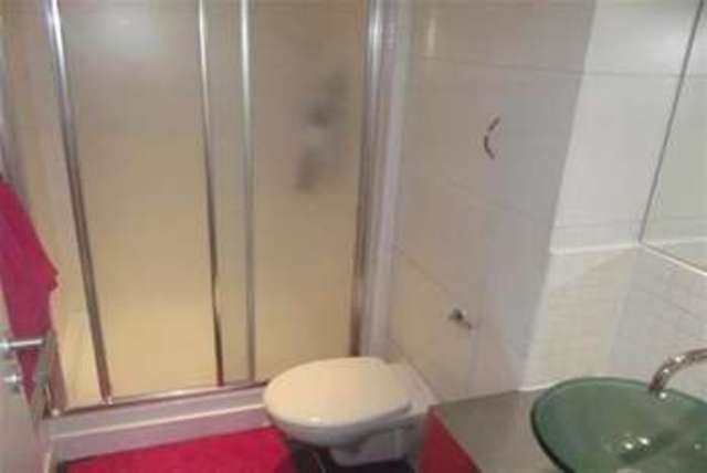  Image of 2 Bedroom Flat to rent at Glasgow, G3 8HF