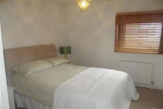  Image of 2 Bedroom Flat to rent at Glasgow, G3 8HF