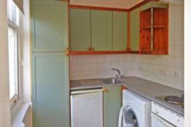  Image of Flat for sale at Sydenham  Sydenham, SE26 6DZ