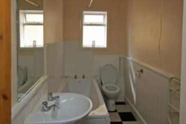  Image of Flat for sale at Sydenham  Sydenham, SE26 6DZ