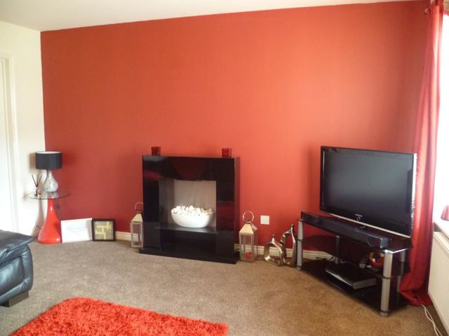  Image of 3 Bedroom Terraced to rent at Kinglassie Fife Fife, KY5 0YU