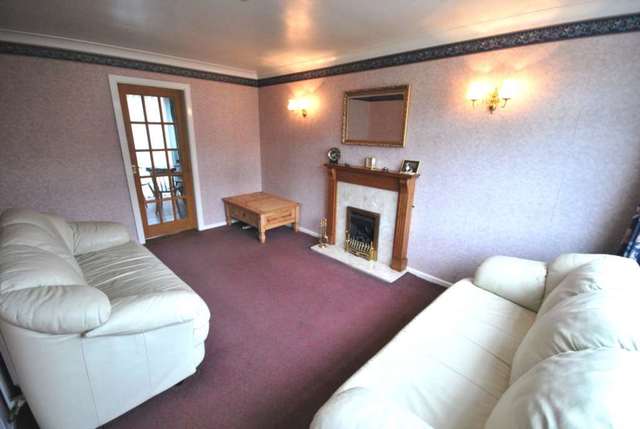  Image of 3 Bedroom Semi-Detached for sale at Lodge Close Freckleton Preston, PR4 1YN